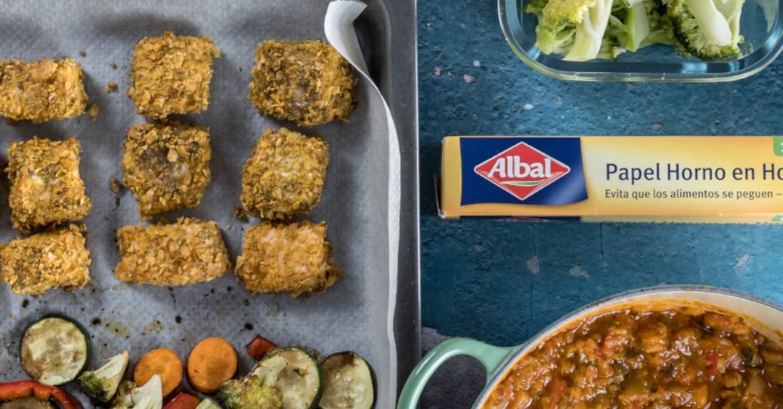 Bocaditos de salón y verduras al balsámico y papel de horno en hojas de Albal®