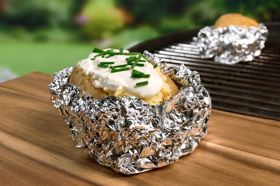 Patata asada con papel de aluminio Albal®